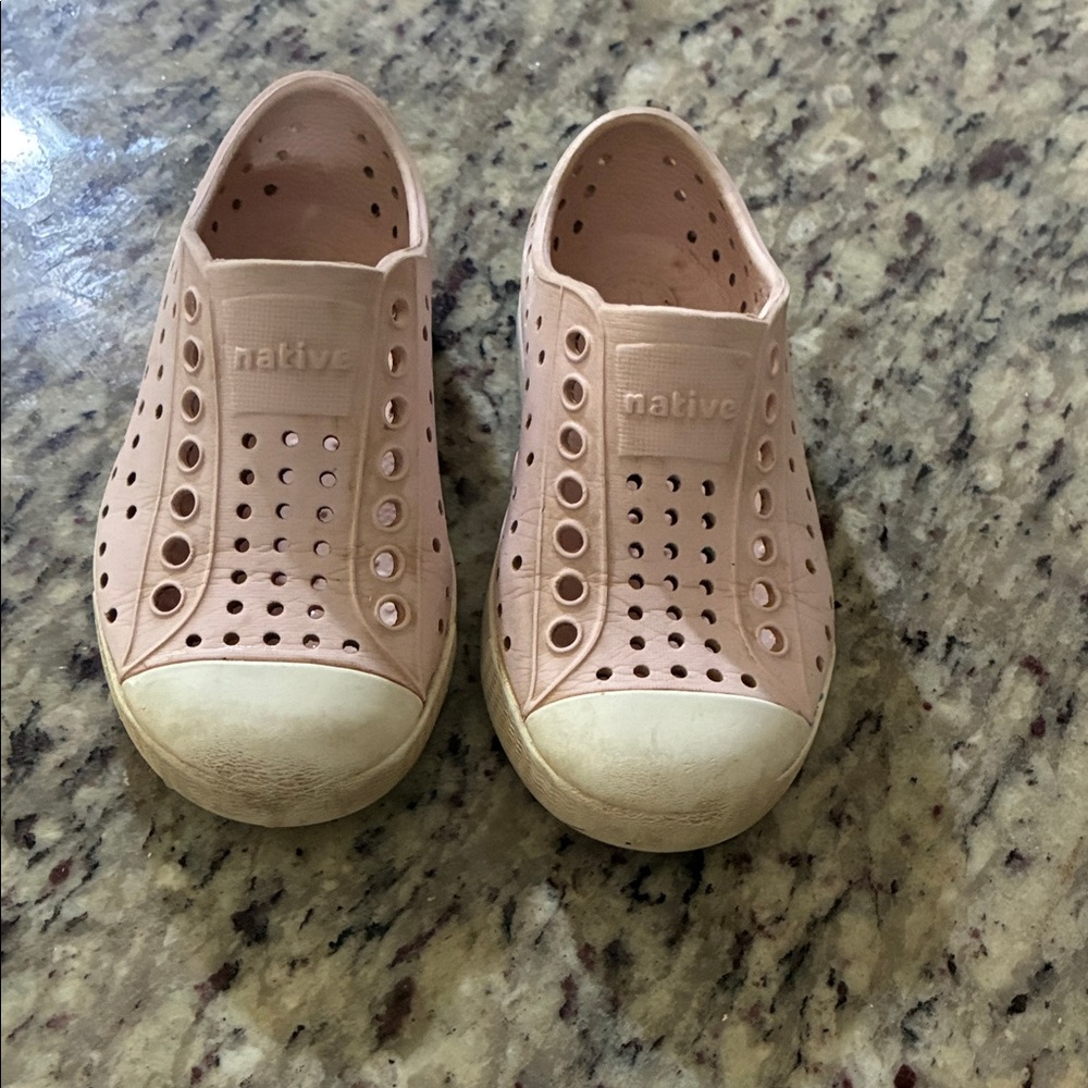 Native Kids Slip-On Water Shoes in Blush Pink and White